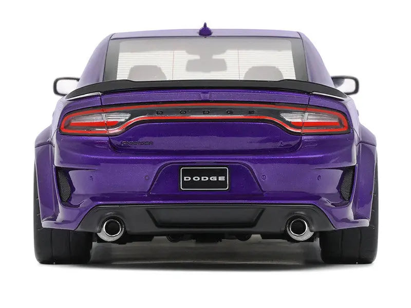 Dodge Charger Super Bee Plum Crazy Purple Metallic 1/18 Scale - Perfect Diecast
