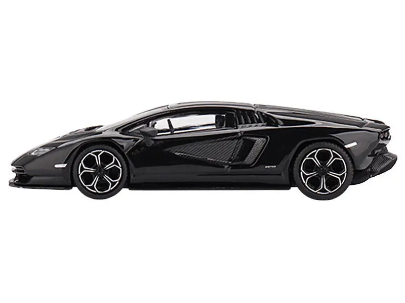 Lamborghini Countach LPI 800-4 Nero Maia Black Limited Edition to 6660 pieces Worldwide 1/64 Scale - Perfect Diecast
