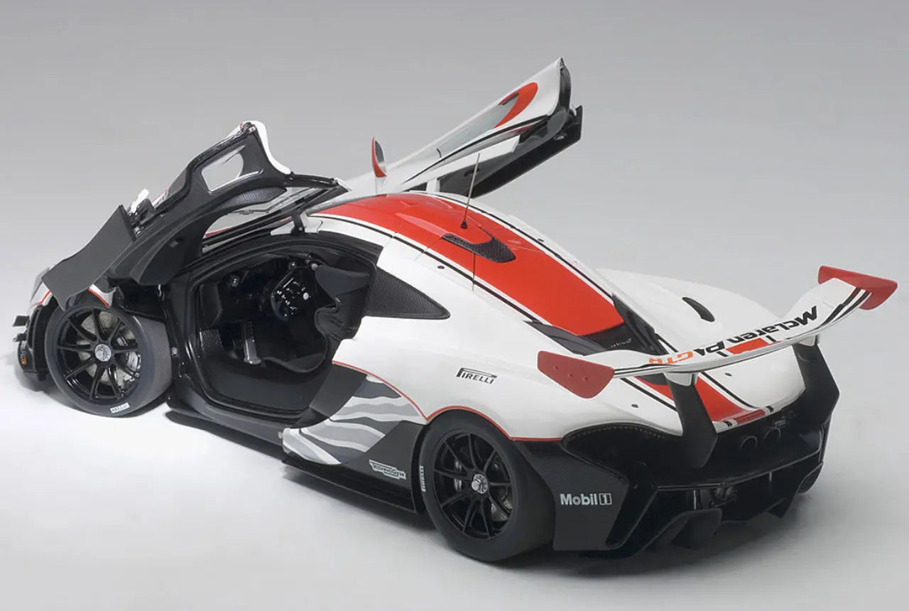 Mclaren P1 GTR Gloss White with Red Stripes 1/18 - Perfect Diecast