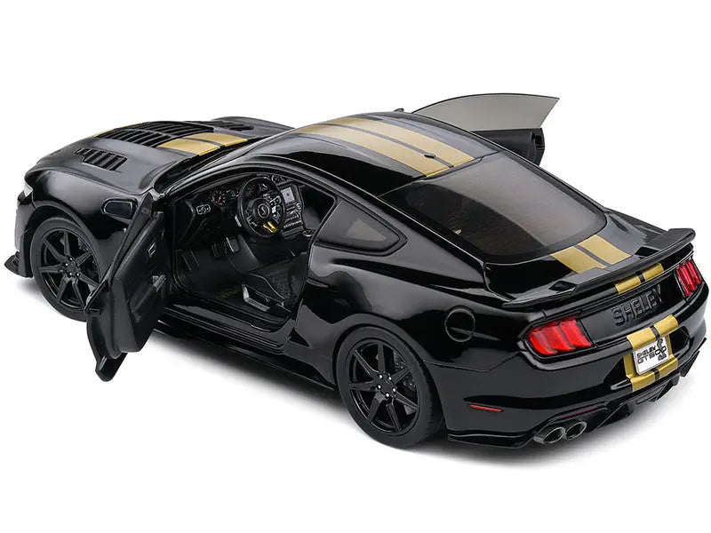1:18 SCALE Ford Mustang Shelby GT500-H - Perfect Diecast